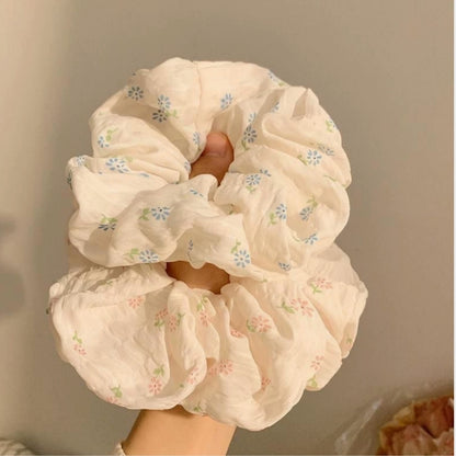 floral srunchies