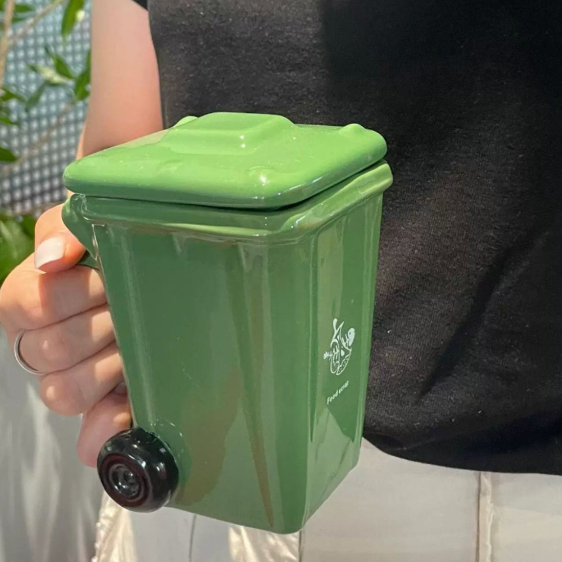  Trash Bin Mug
